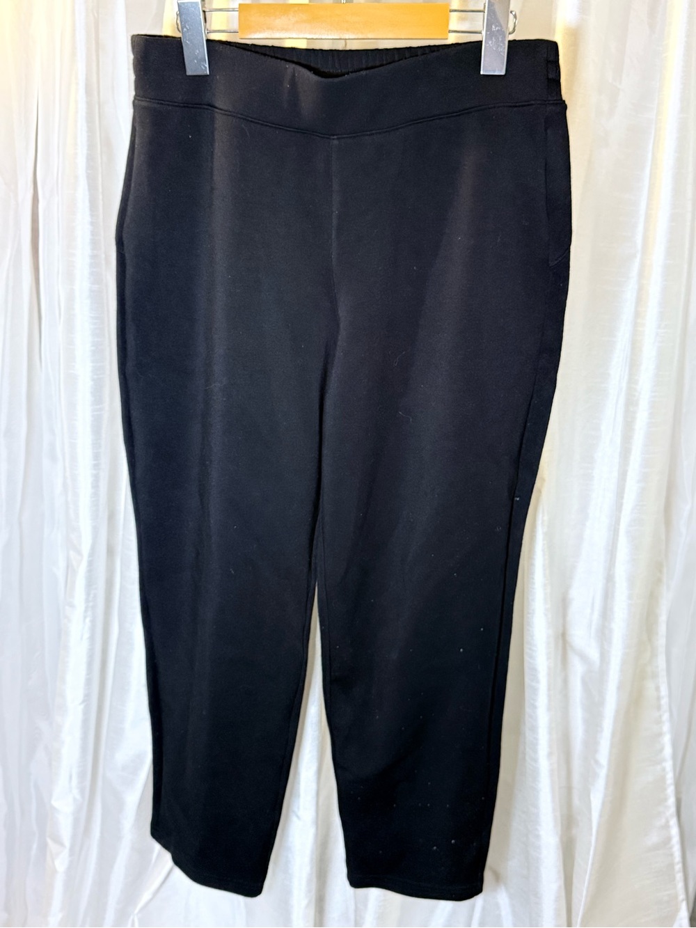 SPANX Black Ankle-Length Ponte Pull-On Pants